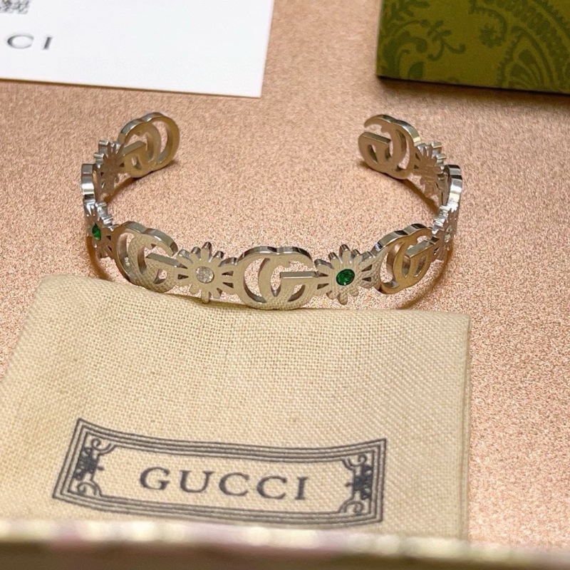 Gvc*1 bracelets